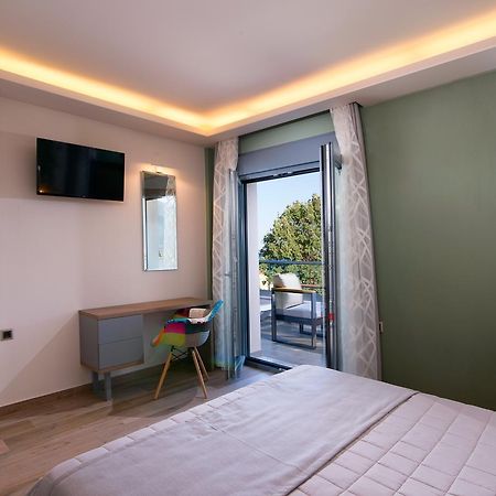Semiramis Luxury Suites Khrysi Ammoudia Eksteriør bilde
