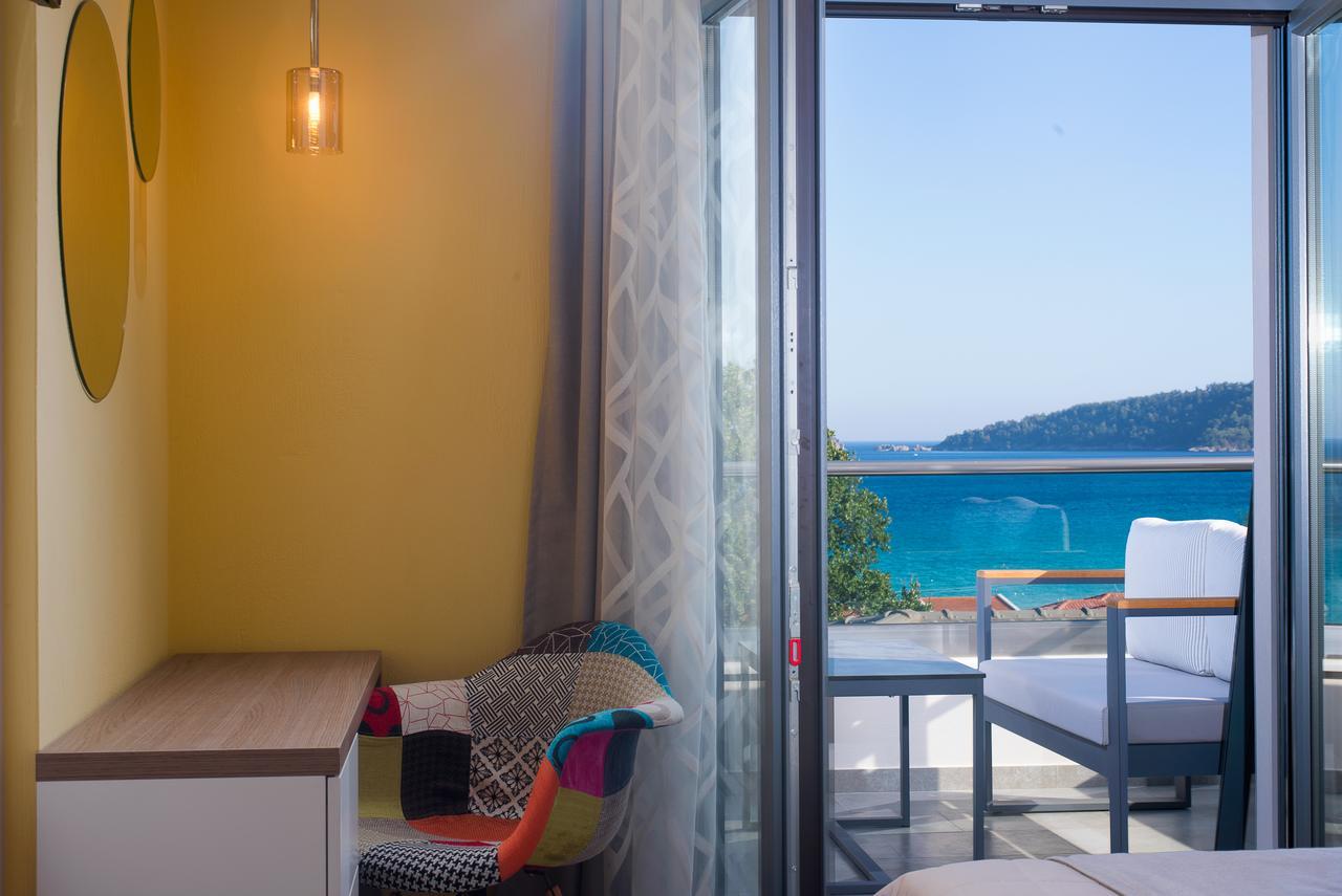 Semiramis Luxury Suites Khrysi Ammoudia Eksteriør bilde