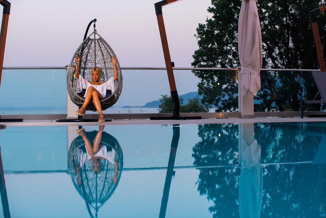 Semiramis Luxury Suites Khrysi Ammoudia Eksteriør bilde