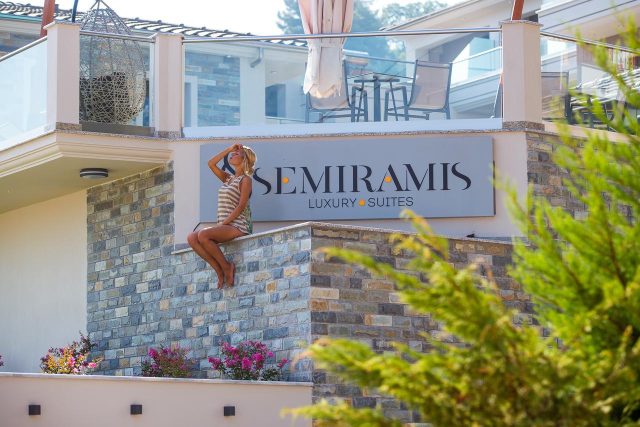 Semiramis Luxury Suites Khrysi Ammoudia Eksteriør bilde